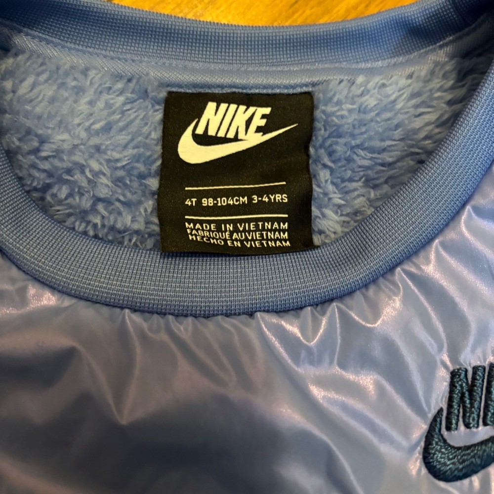 Nike Blue Fleece Sweatshirt Size 4T - Picture 3 of 4